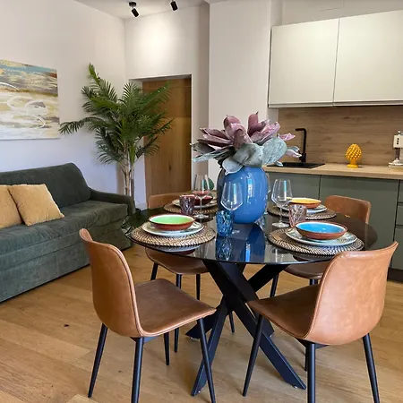 Alcova Apartmán *